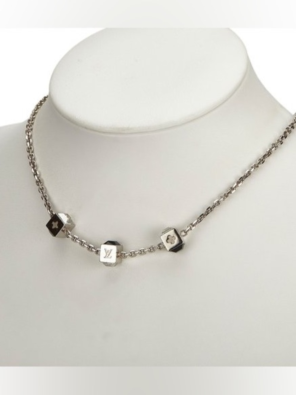 Louis Vuitton Swarovski Gamble Short Necklace in silver-tone metal